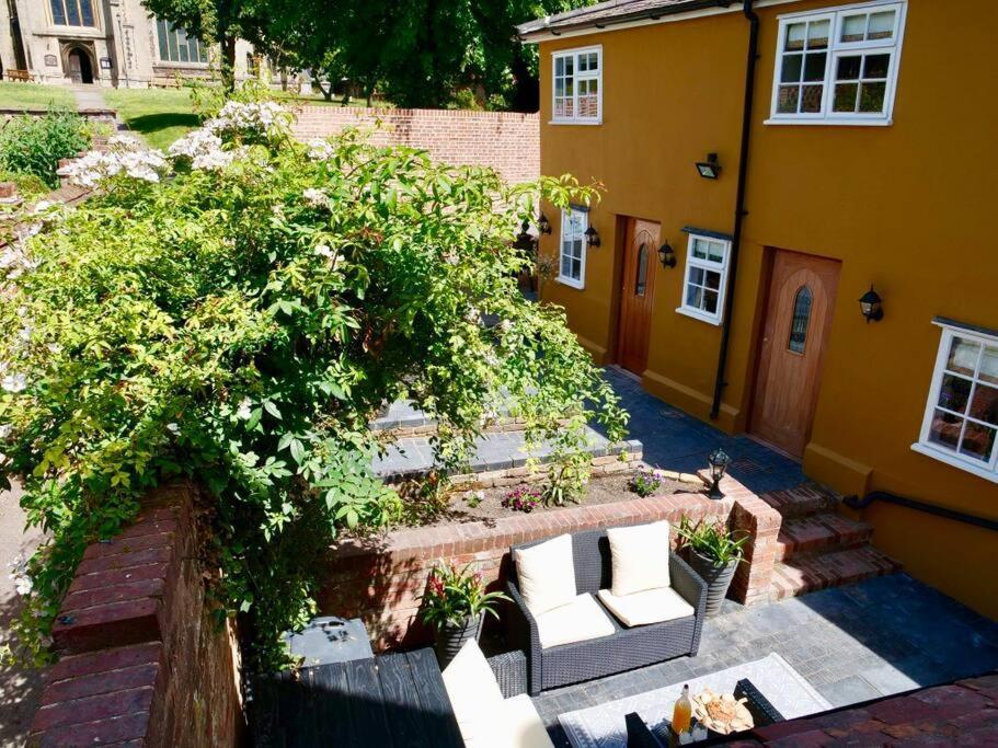 Huge Luxury 8 Bed Manor House Hot Tub Pool Table Villa Saffron Walden Buitenkant foto
