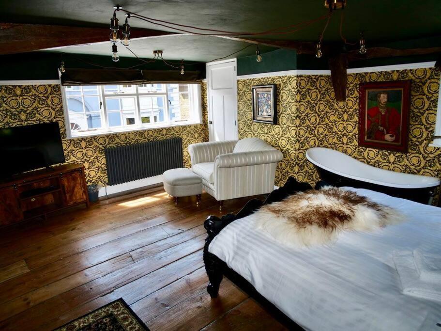 Huge Luxury 8 Bed Manor House Hot Tub Pool Table Villa Saffron Walden Buitenkant foto
